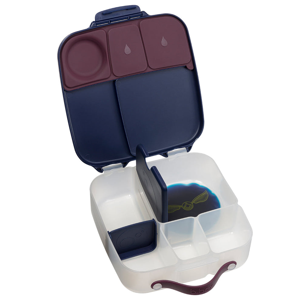 Harry Potter 2L lunch box open with sandwich tray, divider and gel cooler