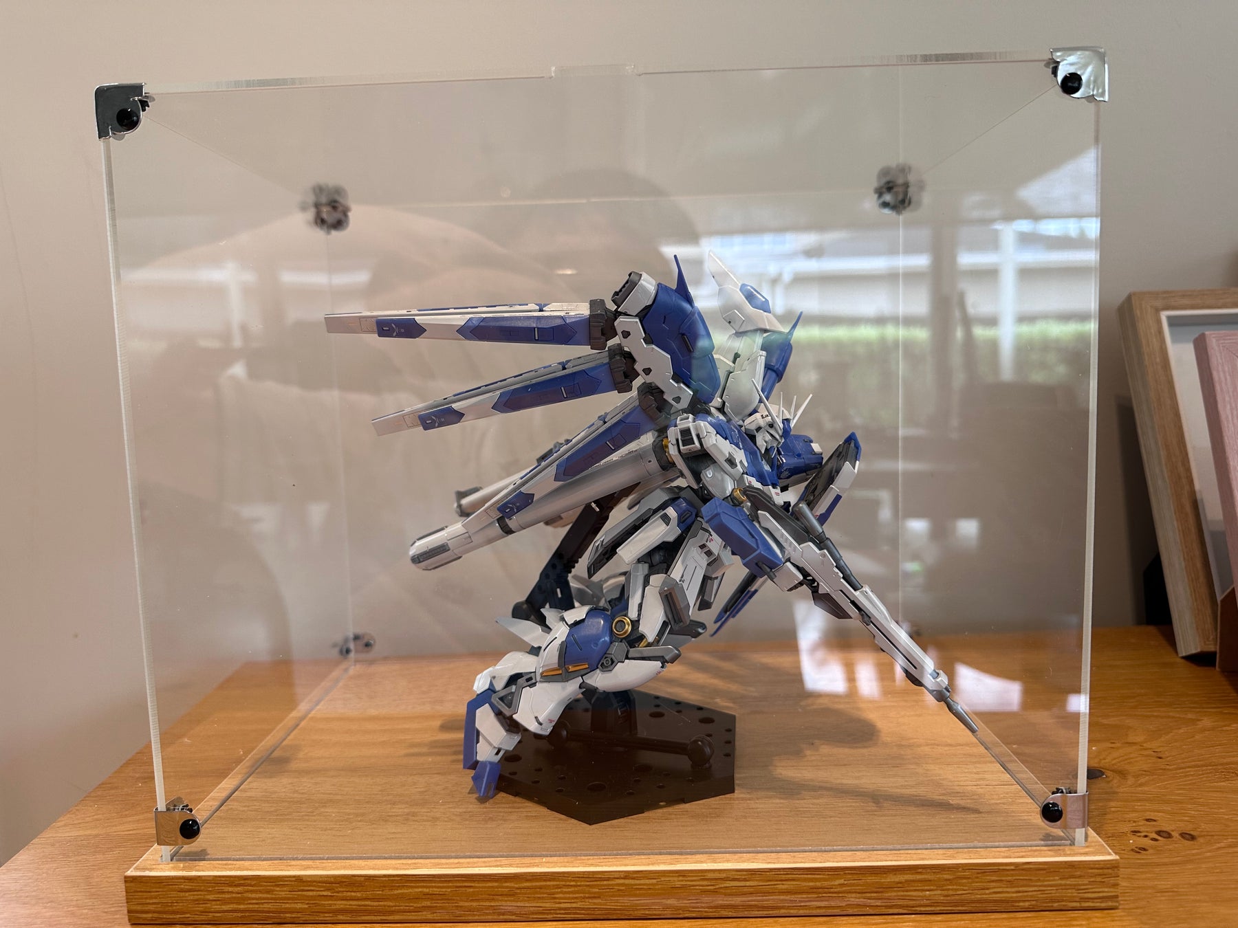 Model Kit and Figures Display Box(Acrylic Case) - Wooden Base – MetaLife