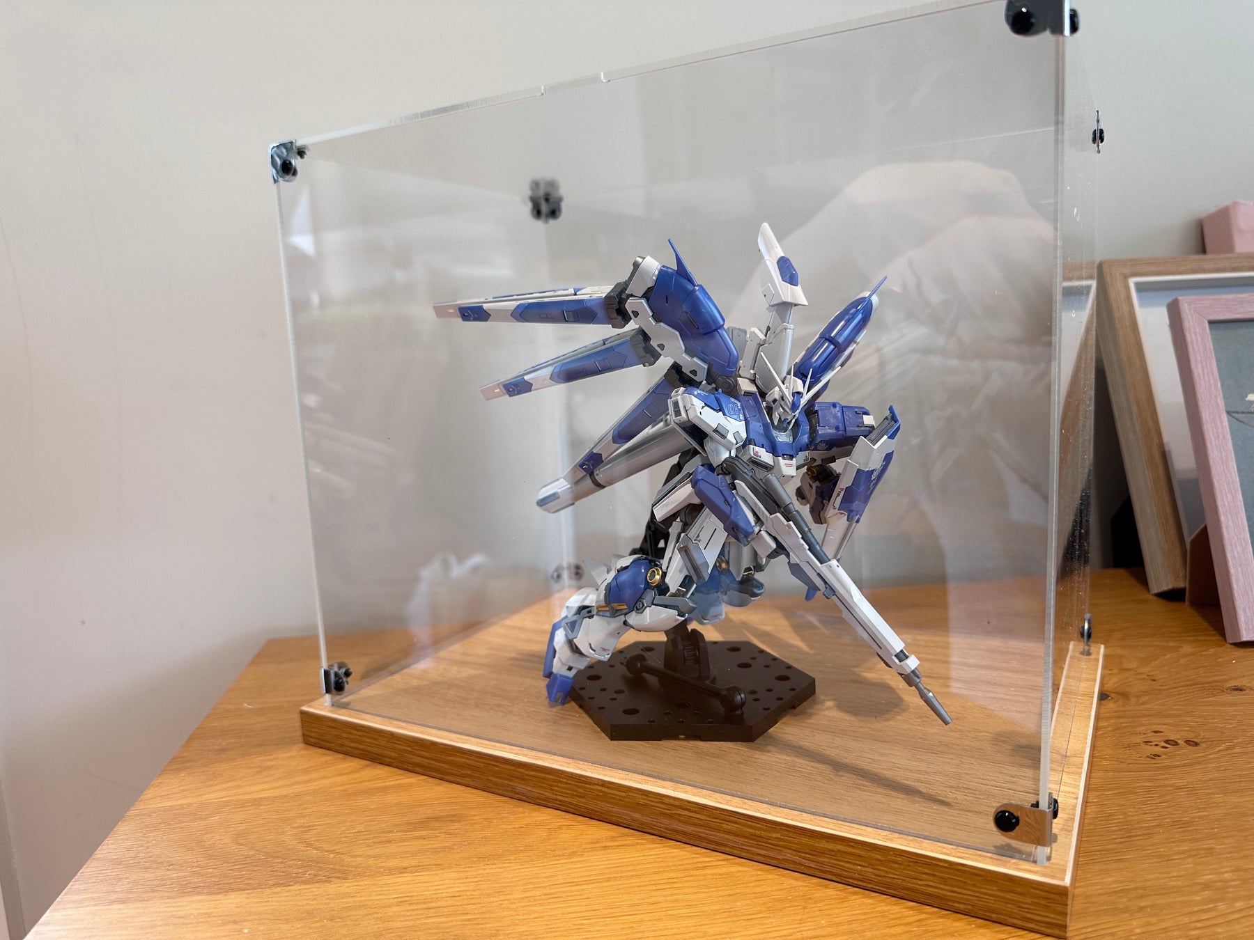 Model Kit and Figures Display Box(Acrylic Case) - Wooden Base – MetaLife