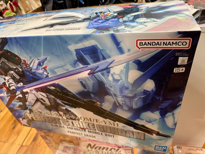 GUNDAM - PG 1/60 Perfect Strike Gundam Minor box Damage