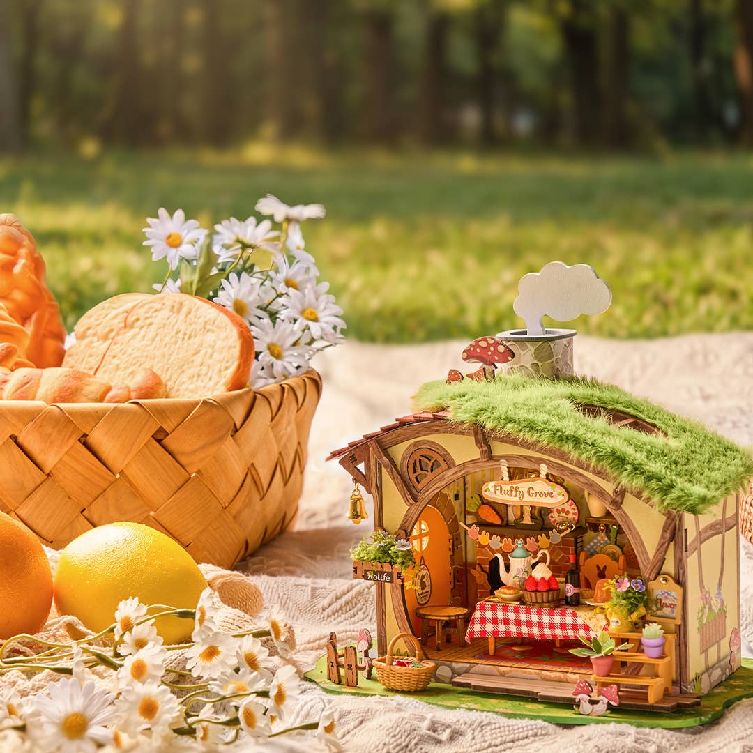 Rolife Fluffy Grove DIY Miniature House DG184