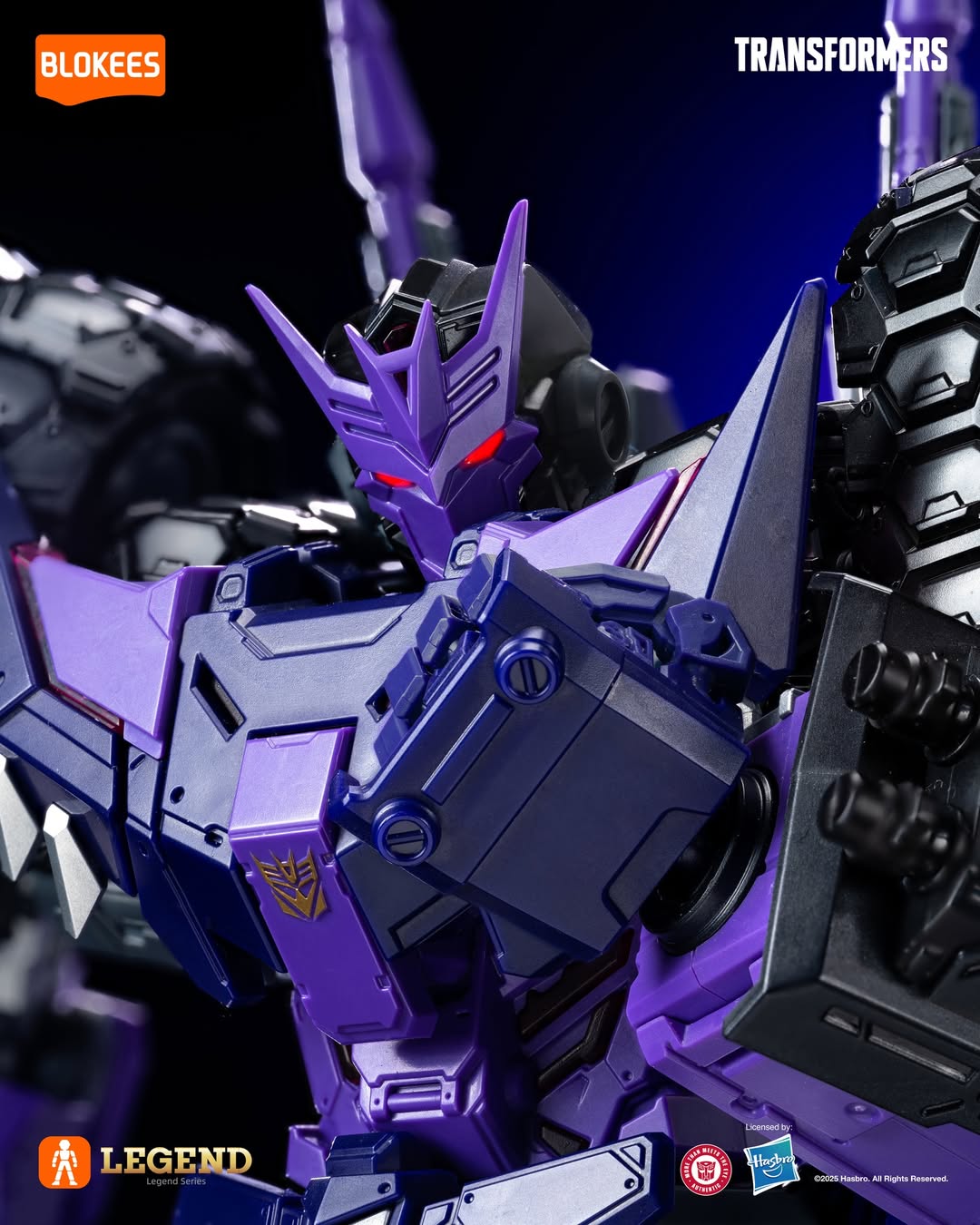 Blokees Transformers 05 Tarn Comic Version 20cm Luminous Eyes & Chest AE05 Model Kit [PRE-ORDER]