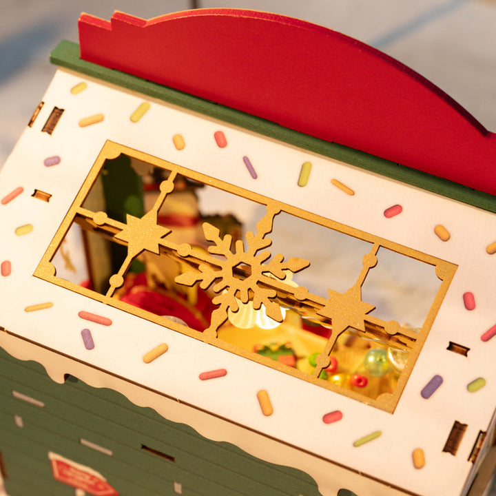 Rolife Christmas Candy Stand DIY Miniature House DS043