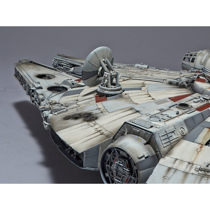 Bandai Star Wars - PG 1/72 A New Hope Millennium Falcon Model Kit