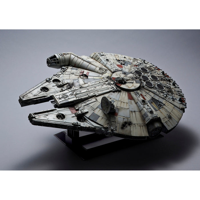 Bandai Star Wars - PG 1/72 A New Hope Millennium Falcon Model Kit