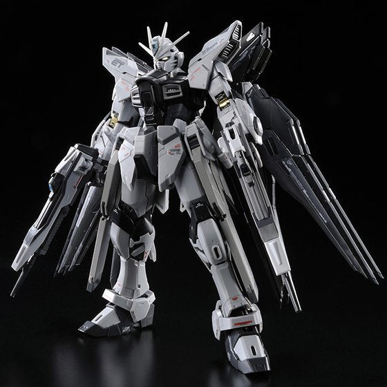 GUNDAM - P-Bandai: RG 1/144 Strike Freedom Gundam (Deactive mode) [PRE-ORDER]