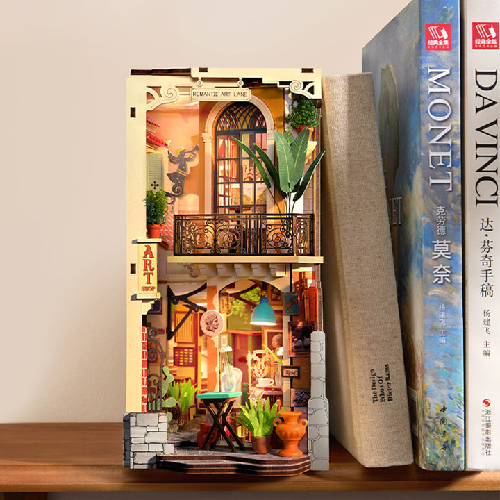 [PRE-ORDER] Rolife Romantic Art Lane DIY Book Nook TGB20