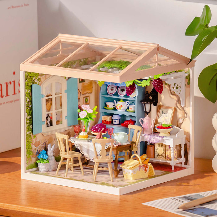 Rolife Midsummer Dream Yard DIY Miniature House DW025