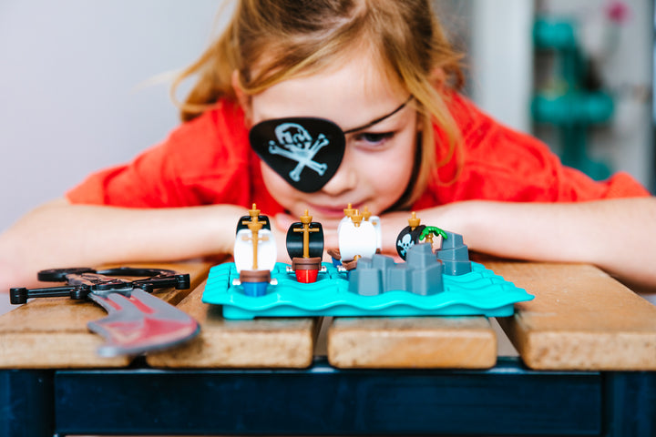 SmartGames - Pirates Crossfire Puzzle Game