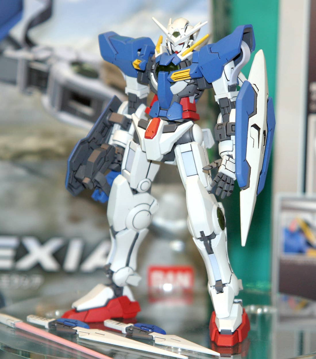 GUNDAM - 1/144 HG Gundam Exia