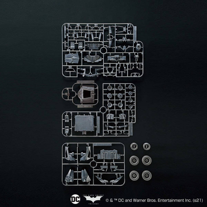 Bandai - 1/35 SCALE Batmobile (Batman Begins Ver.)