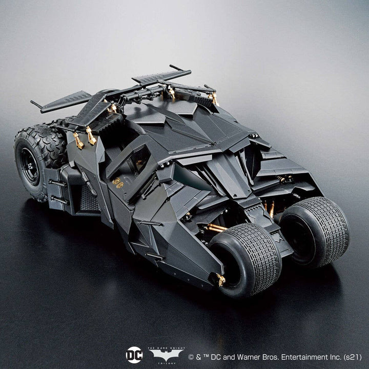 Bandai - 1/35 SCALE Batmobile (Batman Begins Ver.)
