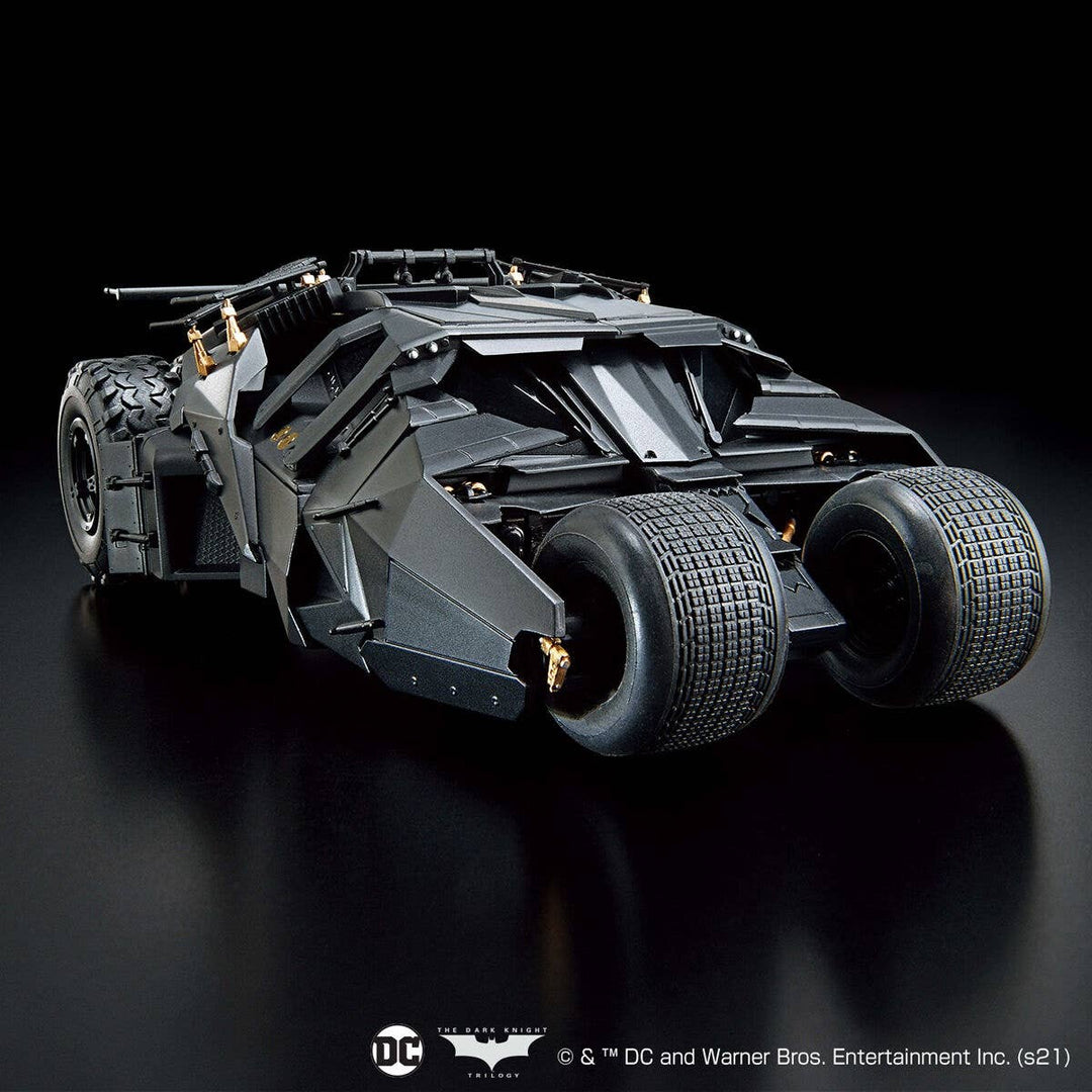 Bandai - 1/35 SCALE Batmobile (Batman Begins Ver.)