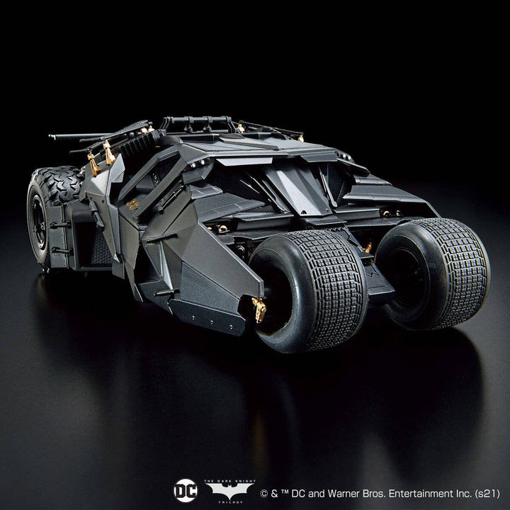 Bandai - 1/35 SCALE Batmobile (Batman Begins Ver.)