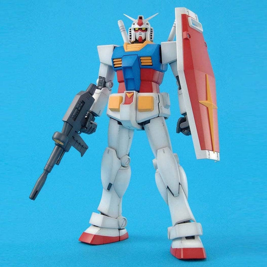 1/100 MG RX-78-2 Gundam Ver.2.0 front view