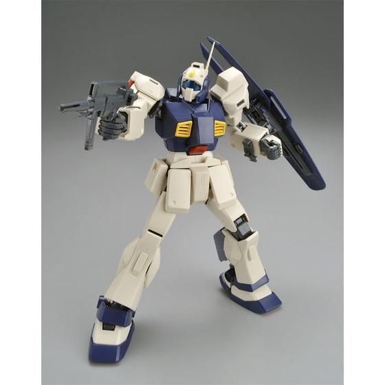Bandai MG 1/100 MSA-003 Nemo Unicorn Desert Color Ver. - standing aiming pose with short-barrel weapon