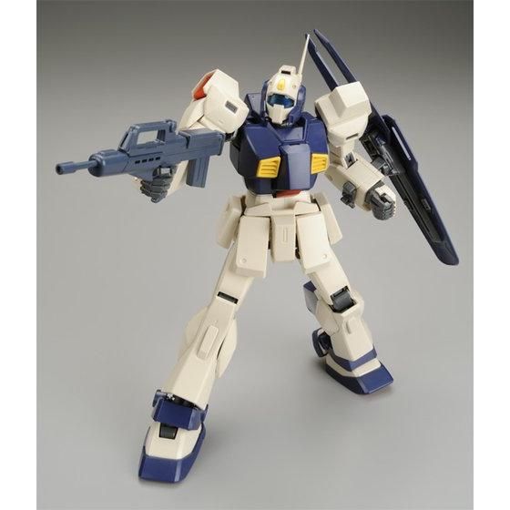 Bandai MG 1/100 MSA-003 Nemo Unicorn Desert Color Ver. - standing aiming pose with long-barrel weapon