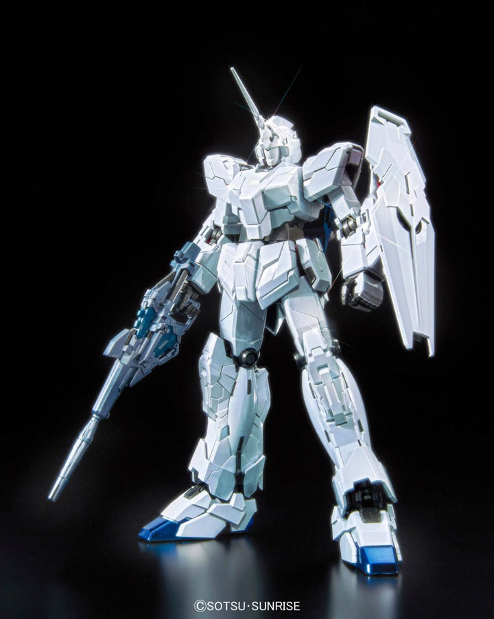 GUNDAM - P-Bandai MG 1/100 RX-0 Unicorn Gundam (Red or Green Frame Twin Frame Edition) Titanium Finish