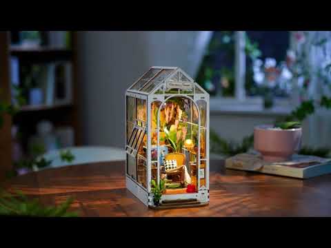 DIY Book Nook - Garden House