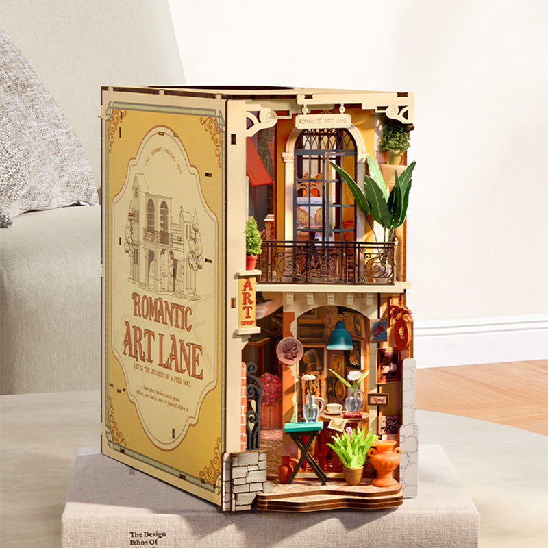 [PRE-ORDER] Rolife Romantic Art Lane DIY Book Nook TGB20