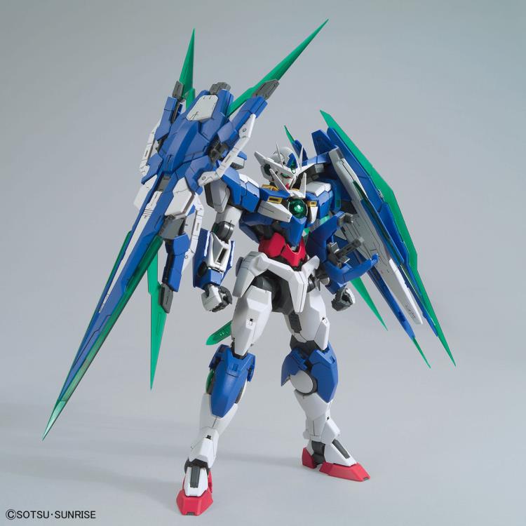 GUNDAM - MG 1/100 00 QAN[T] Full Saber