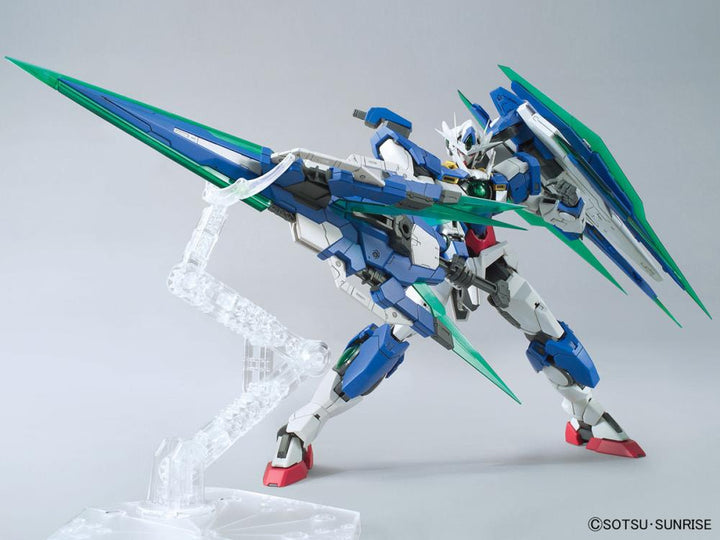GUNDAM - MG 1/100 00 QAN[T] Full Saber