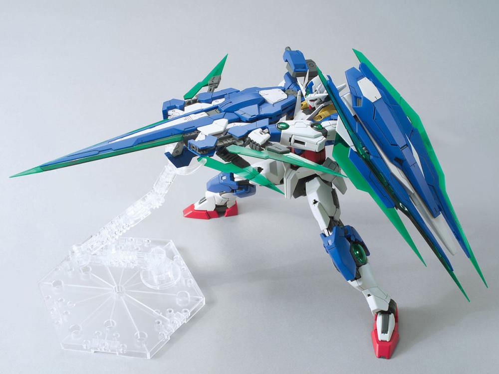GUNDAM - MG 1/100 00 QAN[T] Full Saber